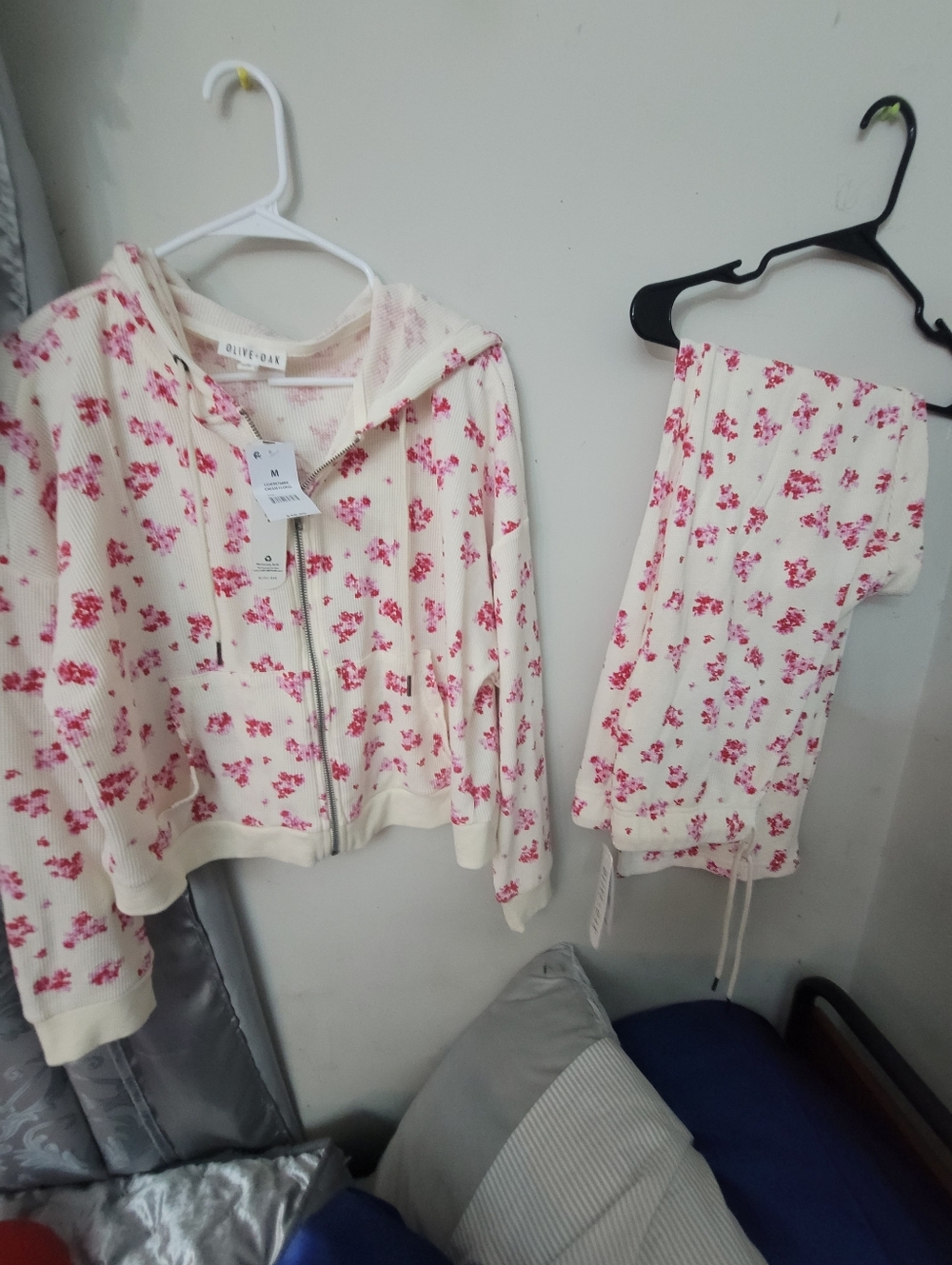 Matching Hoodie W/pants